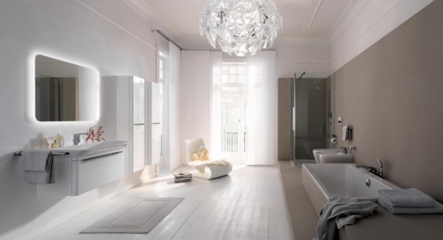 Light and Airy Bathroom