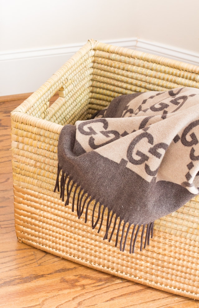 Throw Blanket Display Ideas - Life in Velvet-2