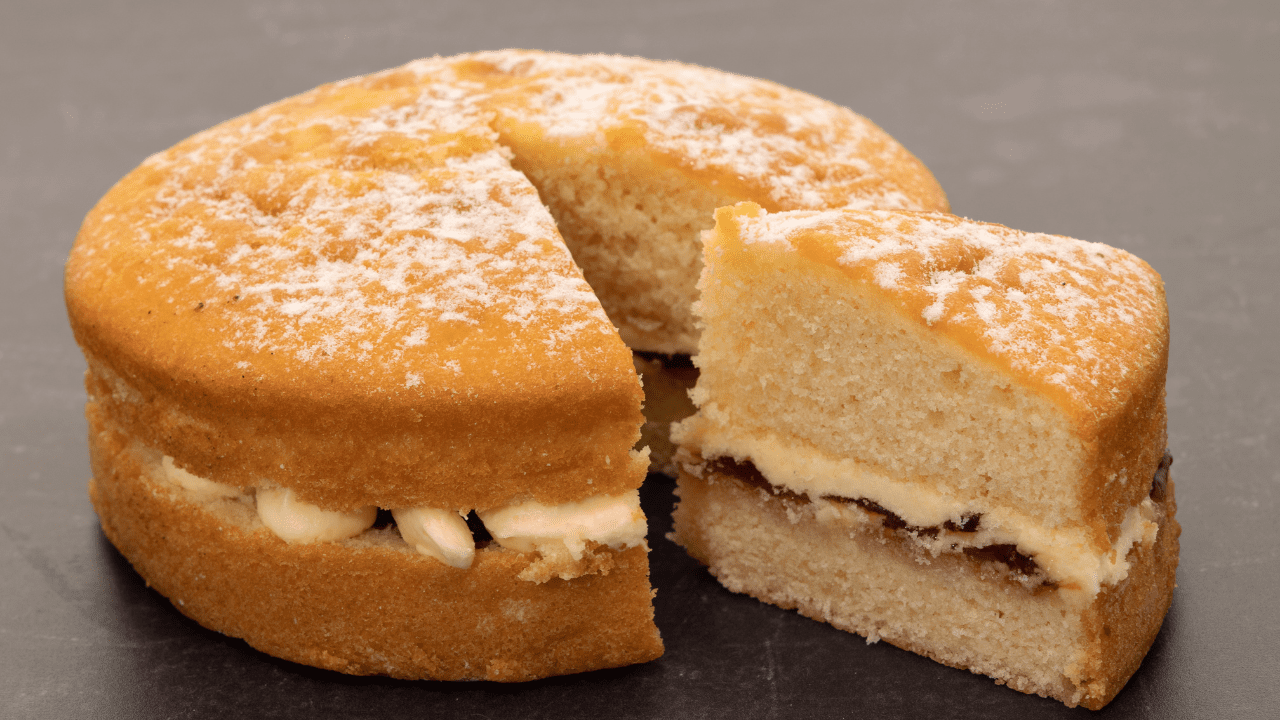 air fryer victoria sponge cake