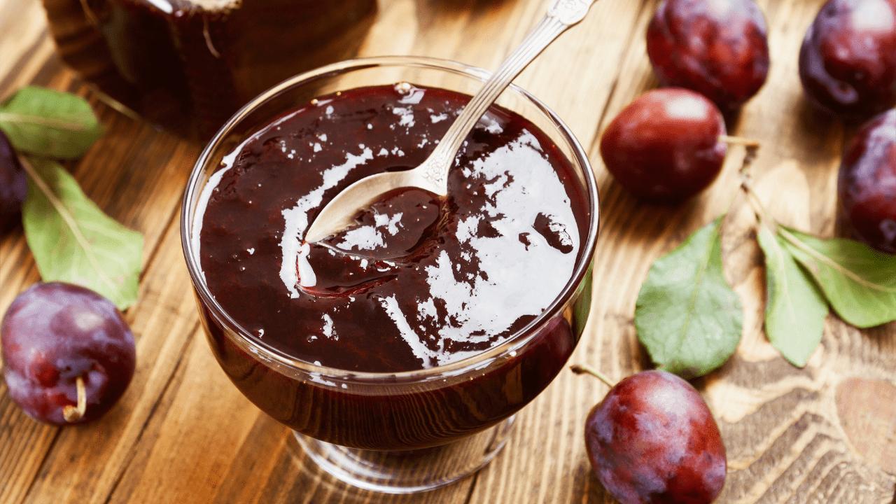 Delia Smith Plum Jam