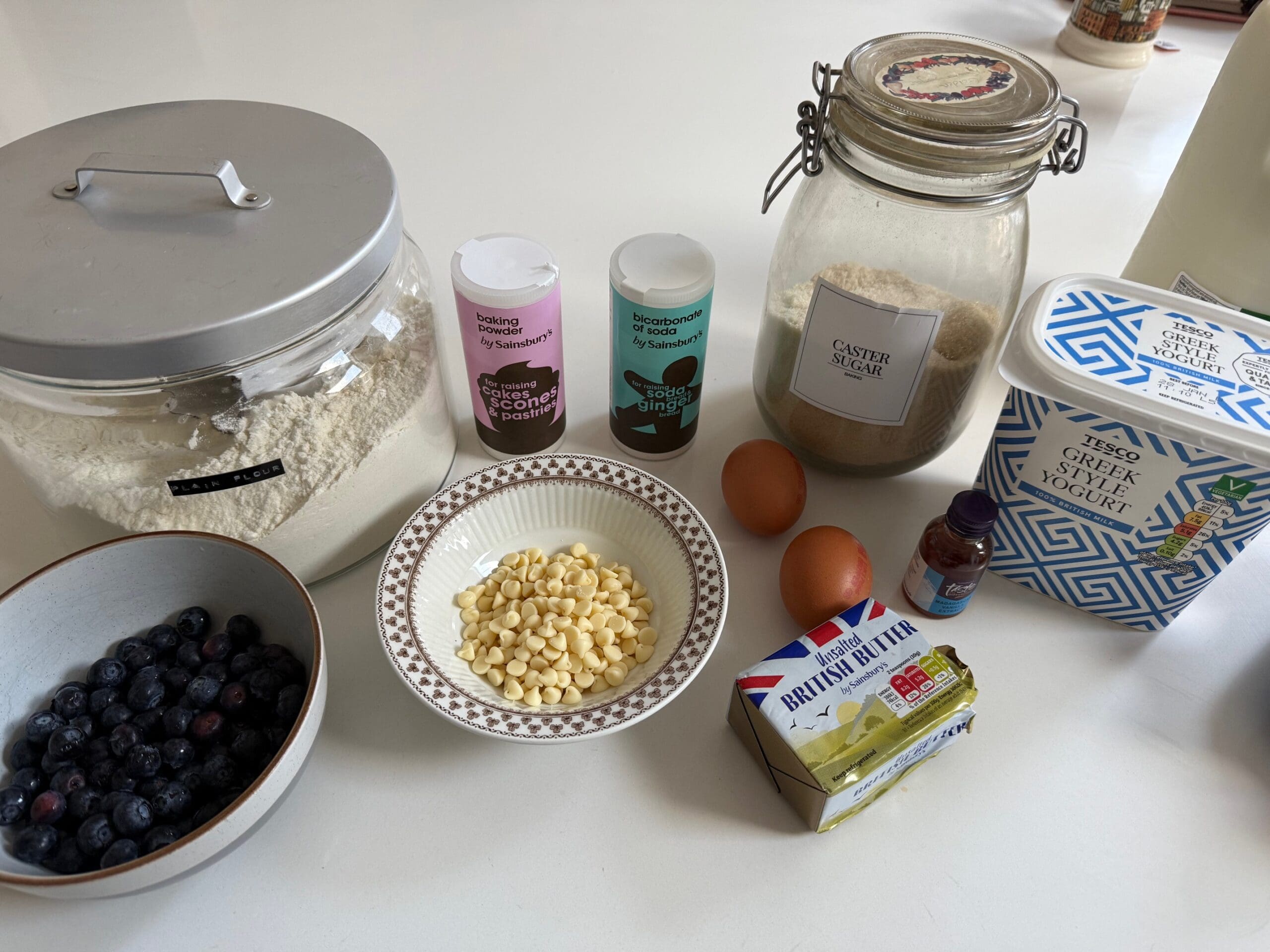 blueberry white chocolate muffins