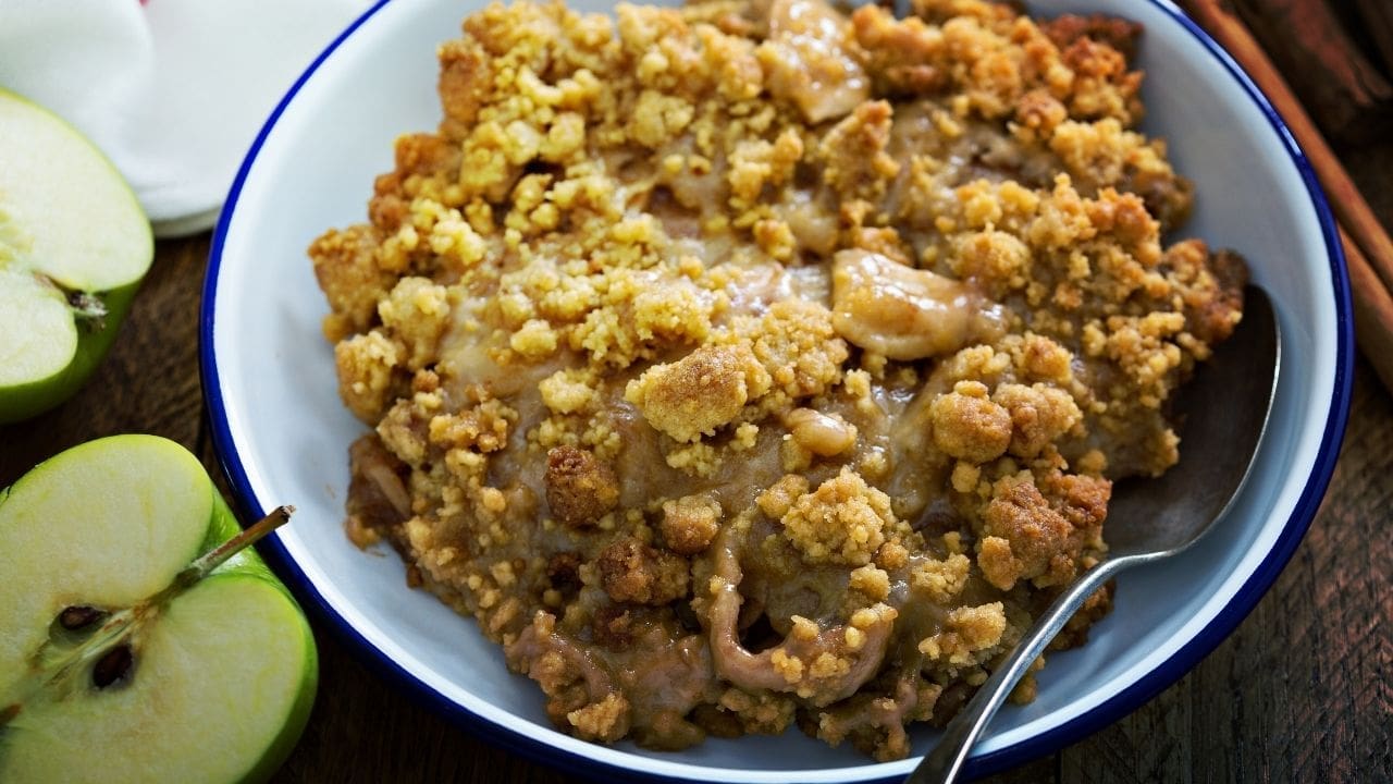 Delia Smith apple crumble